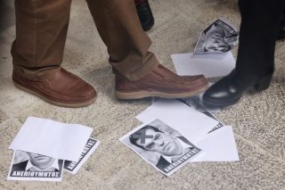 Ένταση έξω από το Ολύμπιον